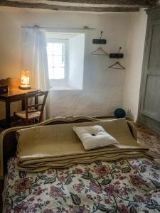 B&B / Chambres d'hotes Valtro le Nid - logement entier proche 24 heures du Mans et Grottes de Saulges : photos des chambres