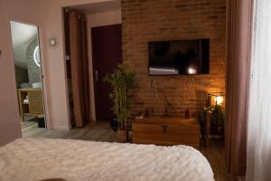 Appartements Studio coeur de ville sanary tres cosy parking : photos des chambres