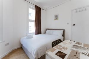 Mile End Double Rooms 27 Guest house
