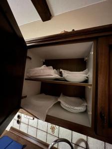 Duisburg FeelHome, Flughafen nah,3-Schlafzimmer, Dusche ebenerdig, Zentral, WiFi, Ground Floor