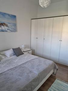 Apartments with parking space Postira, Brac - 727