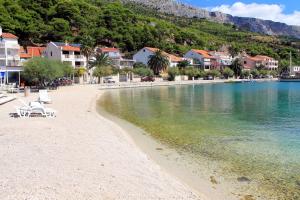 Rooms by the sea Krilo Jesenice, Omis - 17901