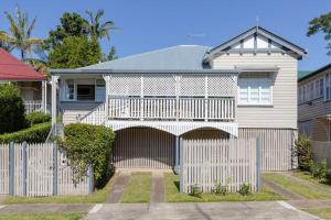 Quaint & Cosy 1 Bedroom Apartment in Queenslander.