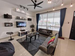 Desaru Twin Home 32pax (2 units) KTV-Netflix-BBQ