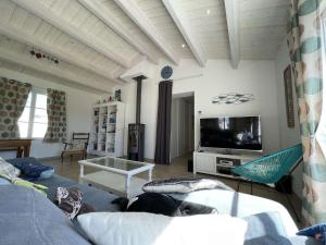 Grande villa avec WIFI, jardin, 10 couchages à Saint-Denis-dOléron - FR-1-246A-226