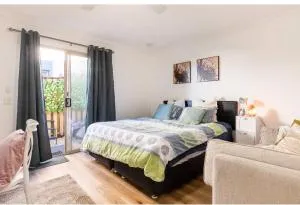 Studio Next to Bond University - Mudgeeraba