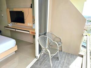 Nagoya thamrin apartment (Favehotel Building)