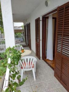 Apartments Vale - 450m to the beach