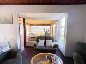 NO PARTY ALLOWED,Sea view 5 bedroom house
