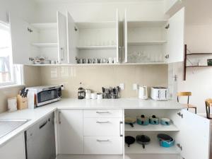 NO PARTY ALLOWED,Sea view 5 bedroom house