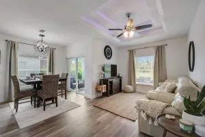 Family Villa King Bed, 3 bedrooms 2baths, 7 guests, Close to Beaches, Golfing, Fishing - Rotonda