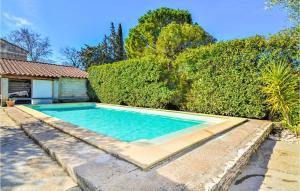 Maisons de vacances Amazing Home In Sorgues With Outdoor Swimming Pool, Wifi And 3 Bedrooms : photos des chambres