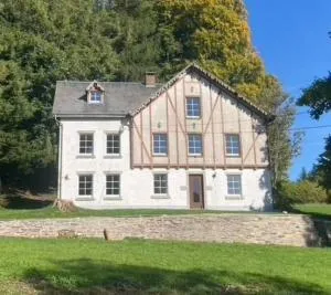 La Futaie de Chabrehez- maison typique ardennaise - Tailles