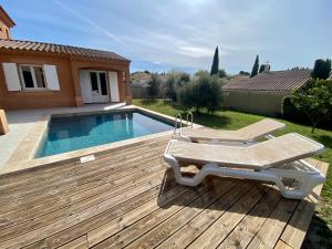 Maisons de vacances La maison d'Angelo - 8 personnes - piscine : photos des chambres