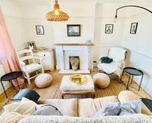 * Fisherman’s Cottage * with river views (dog friendly!) - Westleigh