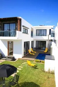 Villa Cardinal, 4 chambres avec piscine privee - Bon Air