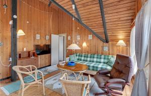 2 Bedroom Beautiful Home In Nørre Nebel