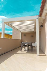 Waterfront apartment Olbia img6