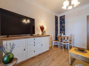 Strandvillen Binz - Ferienwohnung mit Meerblick, 1 Schlafzimmer und Balkon SV-611