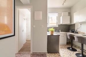 Stylish and central apt near Acropolis - Avdi square