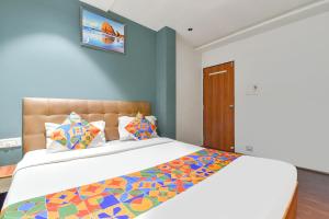 FabHotel Nidhivan, Udhna Junction