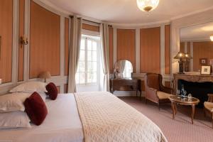 Hotels Chateau d'Ermenonville : photos des chambres