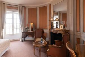 Hotels Chateau d'Ermenonville : photos des chambres