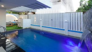 Cozy Nook- Artsy 3BHK with Private Pool- Lonavala By StayMonkey