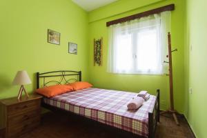 Lovely small apartment at Heraklion center