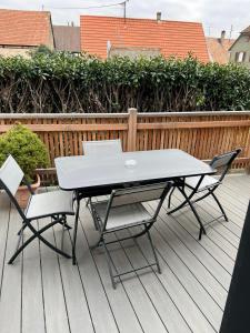 B&B / Chambres d'hotes Gite Spa L'Atelier Emile - Spa Privatif - 5 min COLMAR : photos des chambres