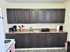 Cozy 4 bedroom townhouse - peaceful feel of home