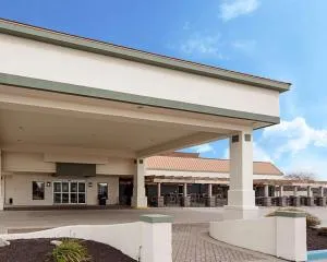 Quality Inn - Delphos