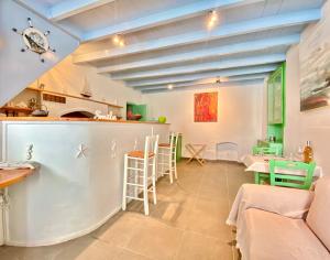 Seafront - Harbour view , Pitini 1