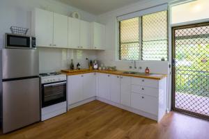 Nightcliff Retreat: Stylish 2BR Apt Near Foreshore