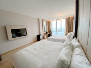 Homie Panorama Beachfront Residences Nha Trang