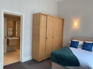 Clarges- Hyde Park Villa