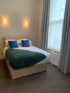 Clarges- Hyde Park Villa