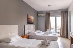 Classic Triple Room room in Atrium Hotel