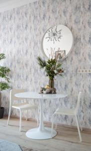 Deluxe Quentin Apartment next to the Synagogue