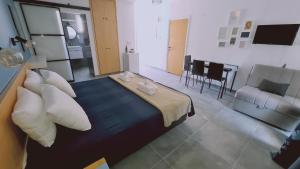 Nissi avenue studio 2