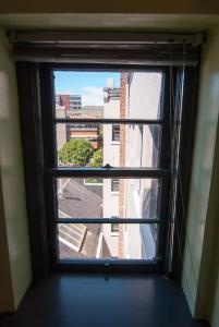 Ocean Island Inn | Backpackers | Suites