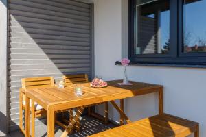 Seaside Escape Pet Friendly Apartments Mielenko by Renters