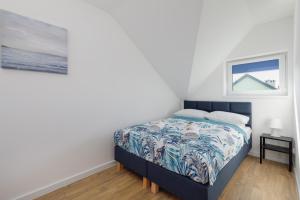 Seaside Escape Pet Friendly Apartments Mielenko by Renters