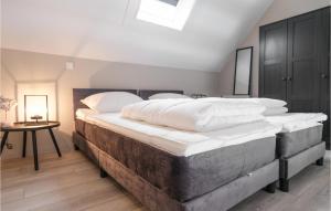 Stunning Apartment In Bruinisse