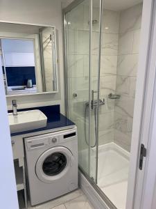 Sunny Resort Orbi City