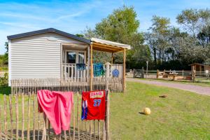 Campings Camping Les Carolins : photos des chambres