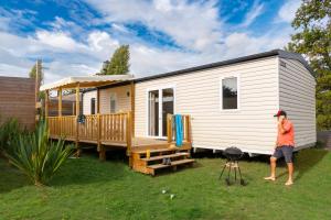 Campings Camping Les Carolins : photos des chambres