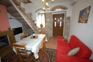 Nefeli House - Ágios Geórgios Sykoúsis