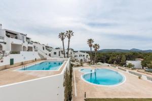 Apartamento para 2 personas a 300 m de la playa de Son Parc Piscina, terraza y parking