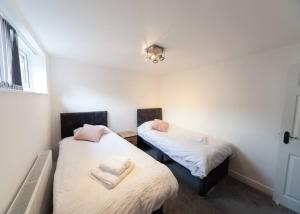 Beautiful 7 bed home, ideal for groups, sleeps 11!